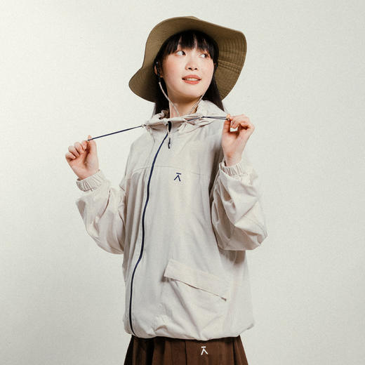 【品牌直发-福利特惠】ACMEITEM爱棵米户外情侣防晒外套连帽宽松防晒上衣男女GAG3760241C 商品图1