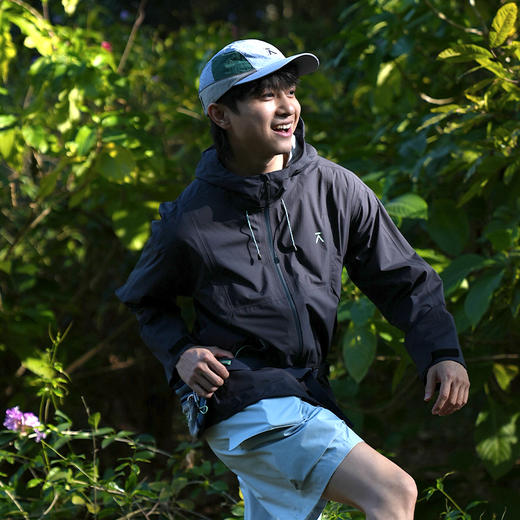 【品牌直发-福利特惠】ACMEITEM爱棵米户外情侣防水连帽冲锋衣宽松外套男女GAG3080853A 商品图3