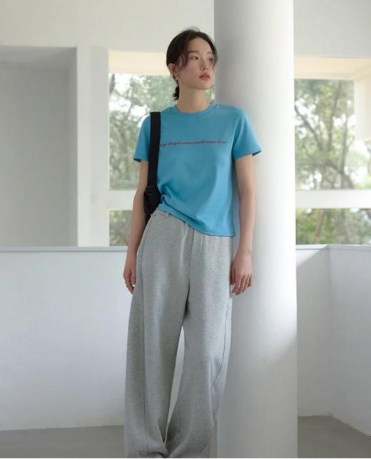 冷白皮暴击❗️黄黑皮人手必备👉🏻这件【凉感夏日复古湖蓝T恤】🥳我真的要夸爆💨颜值超高，质感超绝，🤩实用性价爆表 ✅莫代尔棉面料，细腻软弹 ，自带光泽感 商品图2