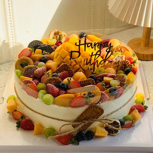 【鲜果盛宴】水果狂欢，多种水果大大满足--水果夹心生日蛋糕 商品图0