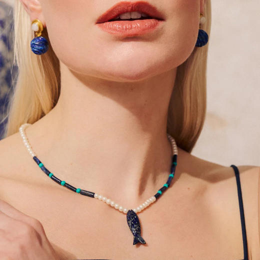 订购10周到｜Carousel Jewels-La pesca-鱼形 青金石 绿松石 珍珠 项链［英国设计师］ 商品图0