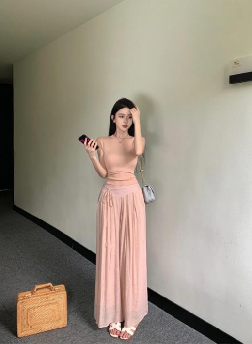 🥰【肌理感松弛套装针织上衣+裙裤6878】氛围感满分🍅！2025最火氛围感套装来了🔺，懒人也能穿出高级感！ "焙茶"提炼奶咖色的烘焙暖意🥳 商品图4