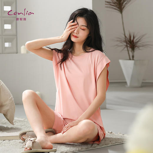 康妮雅女式短袖短裤套头套装 商品图0