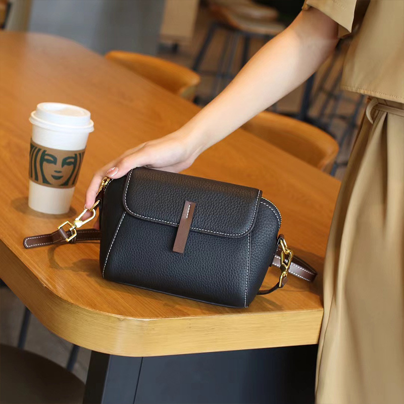 【预售3天】2025新款时尚斜挎高级感女包简约百搭女士单肩斜挎包9278-D