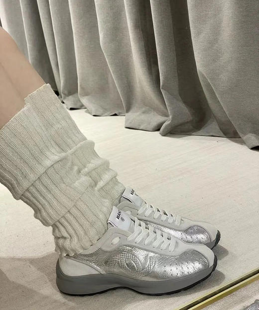 现货 THS-限时 香家 25C秀气舒适简约孔眼小牛皮运动鞋 2色 BZ1241 商品图0