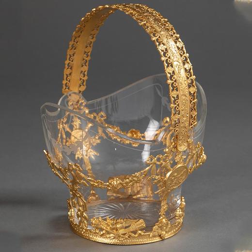 独角鹿西洋古董 19世纪末法国出品路易十六风格缎带火炬主题铜鎏金精雕装饰蚀刻水晶花果篮 商品图0