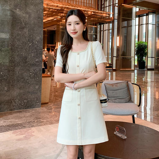 奢姿大码女装2025夏季名媛小香风气质连衣裙胖妹妹时尚方领裙子9952821716 商品图4