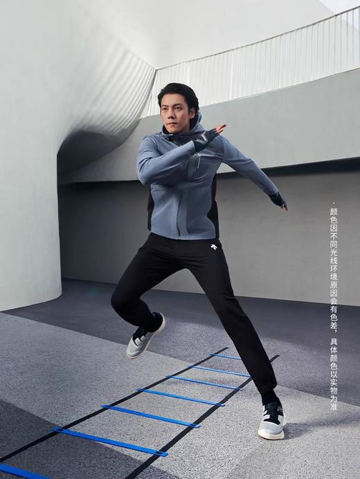 点此购买 迪桑特夏季男款UPF100+防晒凉感户外追光防晒衣 37 317709 商品图4