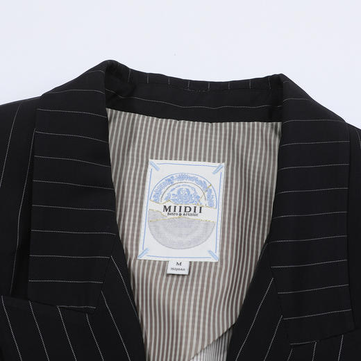 谜底西装马夹女2025夏季新品复古风通勤宽松H型中长马甲252MM0674 商品图3