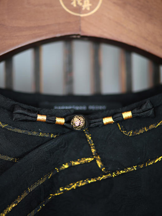 盛唐牡丹| 古法偏襟香云纱上衣 商品图3