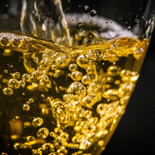 【签约冰岛老寨05号门牌】2025年头春冰岛老寨广场一类大单株古树100克/盒 商品图3