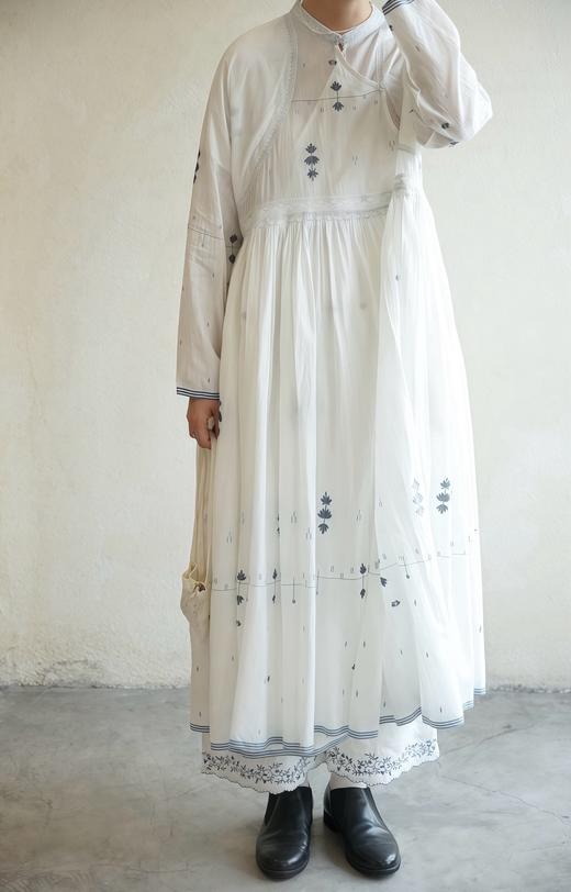 MAKU textiles｜丝棉​​叠盖襟片刺绣连衣裙 商品图14