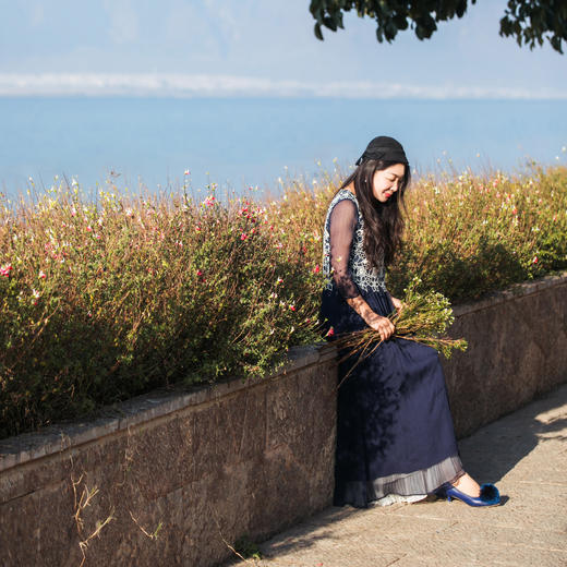 【林栖设计小店】蕾丝镂空连衣裙真丝宽松显瘦2025夏季新品桑蚕丝长裙女1952016 商品图5