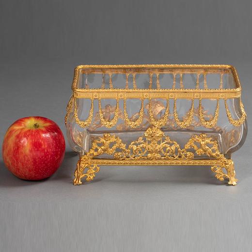 独角鹿西洋古董 19世纪法国出品路易十六风格小天使与花环主题铜鎏金精雕装饰水晶珍宝盒 商品图2