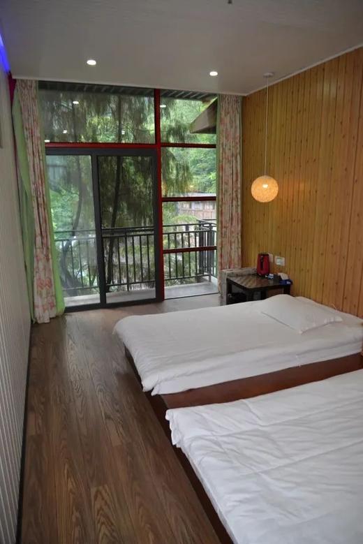 耍水徒步💦【成都大邑·山涯营户外亲子民宿】周末节假日通用不加价
🎐回归自然，享受亲子户外生活好去处～ 商品图2