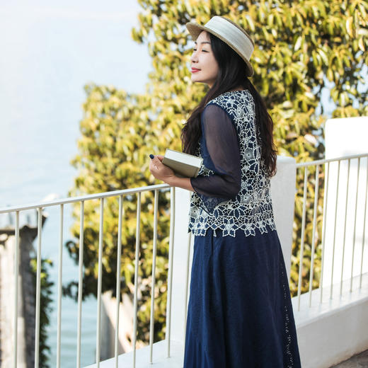 【林栖设计小店】蕾丝镂空衬衣真丝宽松显瘦2025夏季新品桑蚕丝长袖上衣女1952014 商品图6