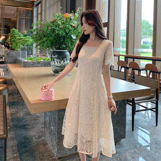 奢姿大码女装2025夏季温柔风蕾丝连衣裙胖妹妹方领法式气质裙子9952853248 商品图4