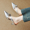 【预售5天】羊皮尖头粗跟包头拖鞋女银色镂空山茶花气质外穿时尚高跟半拖凉鞋MLJ&C153 商品缩略图3