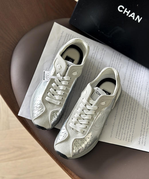 现货 THS-限时 香家 25C秀气舒适简约孔眼小牛皮运动鞋 2色 BZ1241 商品图6