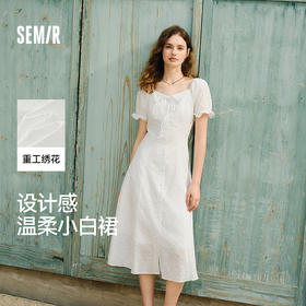 森马连衣裙女设计感重工绣花气质夏2025新款花边翻领泡泡袖小白裙