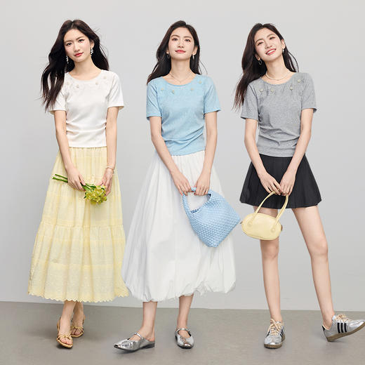 【专属特价】熙世界收腰正肩T恤女短袖钉珠圆领体恤2025夏新款独特超好看上衣 商品图3