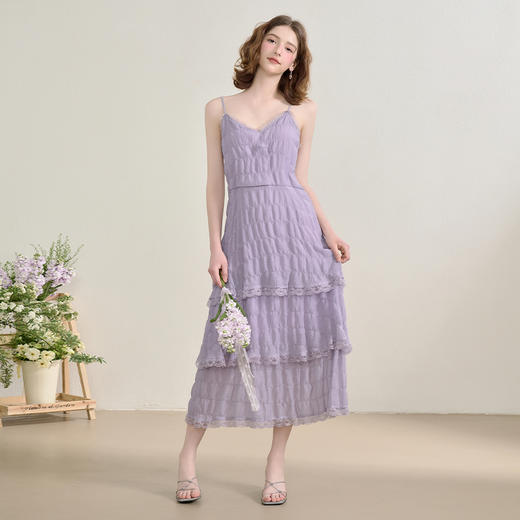 西遇吊带蕾丝蛋糕裙女夏季新款海边度假风法式v领连衣裙SS150345 商品图1