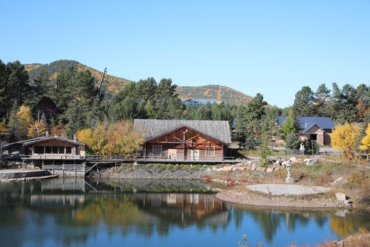 【龙江秋色G331】大小兴安岭、中俄北极三岛、五大连池、北红村、北极村、龙江大弯、画山、伊春五花山、茅兰沟13天摄影创作团 商品图3