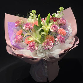【母亲节】新鲜鲜花花束·粉韵馨语 康乃馨花束（15朵康乃馨+2朵百合+2枝紫罗兰+配草）可备注送货时间