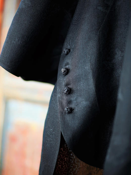 盛唐牡丹| 法式串珠真丝香云纱上衣 商品图2