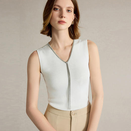 AD2025新款白色醋酸无袖针织背心精致V领镶钻设计感简约百搭上衣 商品图2