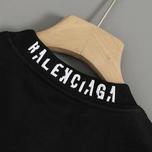 巴黎家黑白撞色字母田岛绣花短袖T恤 商品图3