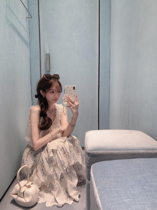 金蘑菇菇 美第奇/蓝白重工刺绣法式泡泡袖上衣 商品图5