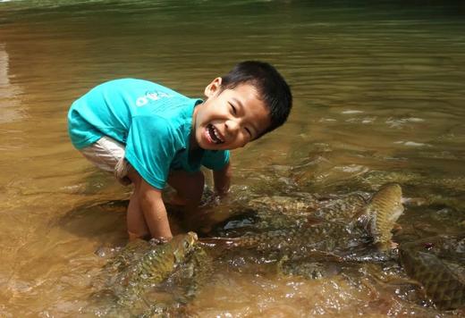 水陆争锋，童趣无限——酷玩三重奏：捕鱼、戏水、真人CS 商品图1