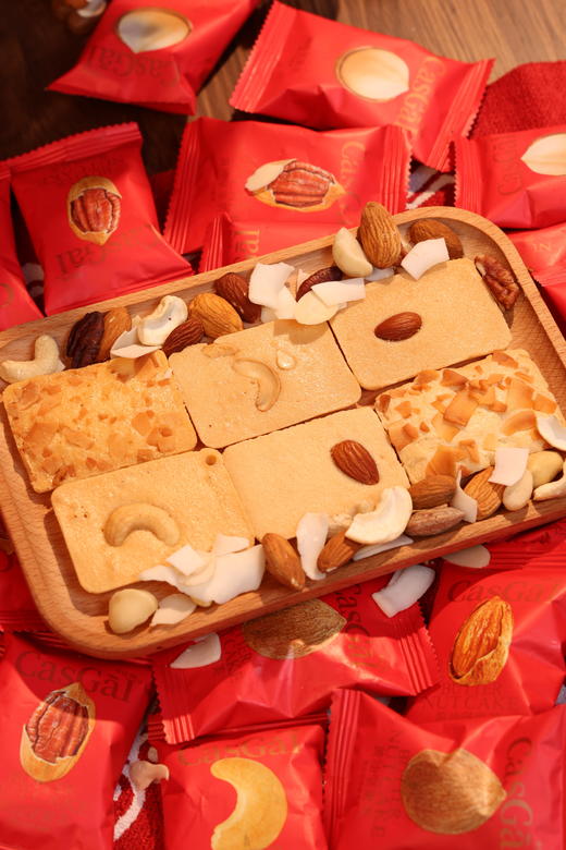 盒马同品质，卡仕伽黄油坚果芙礼盒 升级添加安佳黄油，鸡蛋含量38%，口感更香，更好吃 椰片脆饼、巴旦木芙、腰果芙3种口味混合 商品图9