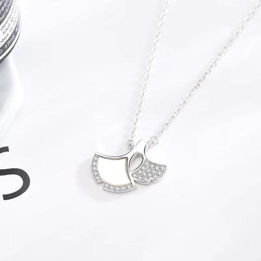 PIARA 银杏叶白贝锁骨链NKC1020 商品图1