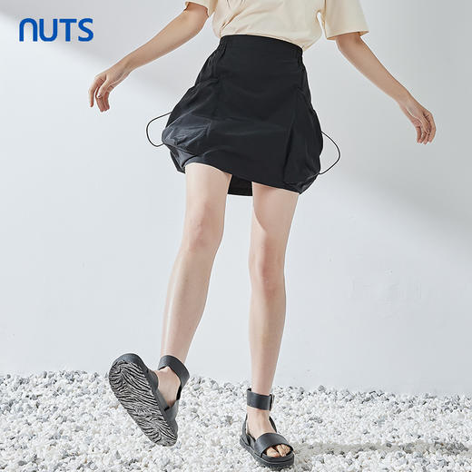 NUTS夏季新品黑色收腰显瘦设计感短裙323061048B 商品图3