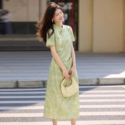 【专属特价】熙世界新中式改良旗袍裙子2025夏日新款气质绿色提花国风连衣裙 商品图4