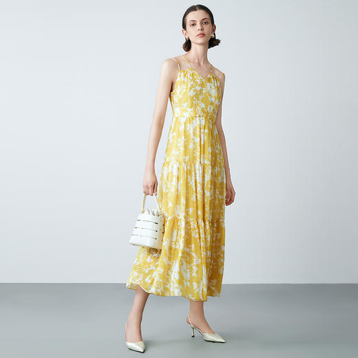 EITIE爱特爱夏季新款度假风显白印花吊带长裙连衣裙7807550 商品图4