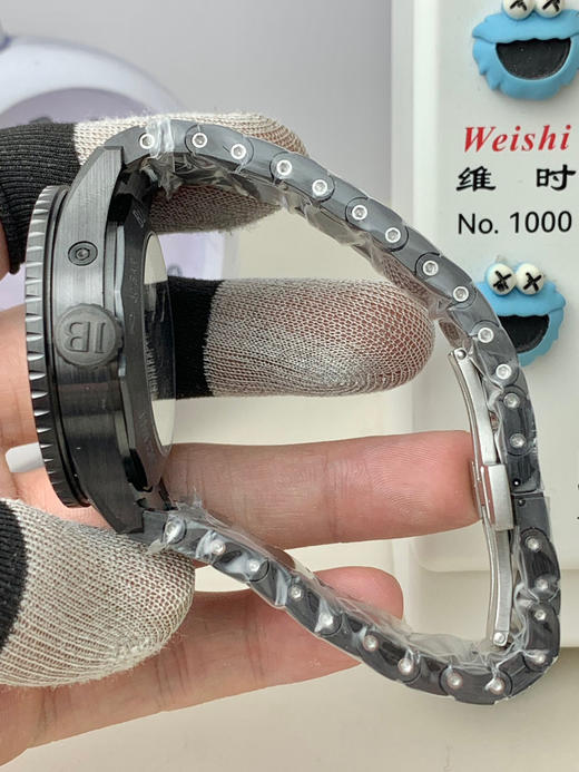 『NOOB official➕市场独家首创，没有之一』宝珀 五十寻 50寻全日历深潜器首创全陶瓷表链
1、集多功能于表盘显示（12 点钟位置的窗口显示星期和月份，以及 6 点钟位置的子表盘显示月相☑️ 商品图3