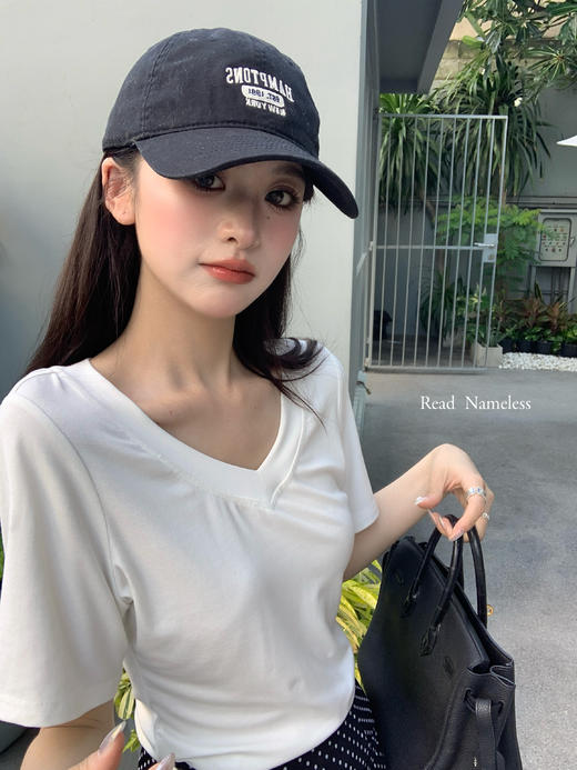 Read Nameless /遮手臂肉肉的白T 2025/5/10 商品图11