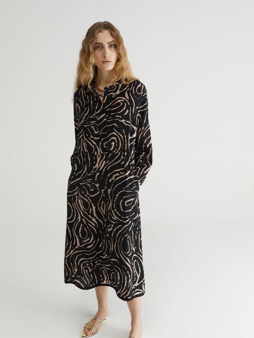 柯罗芭连衣裙 商品图0