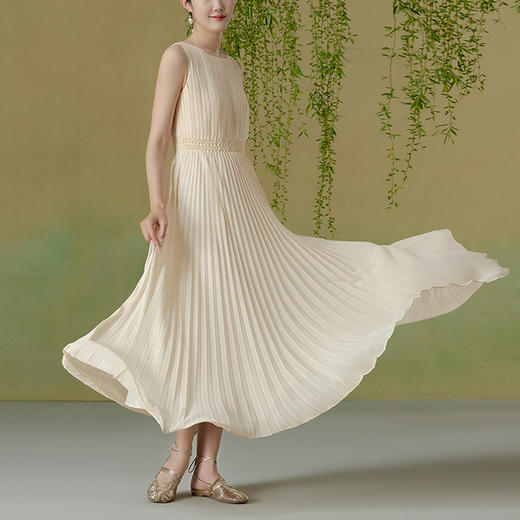 【林栖设计小店】压褶连衣裙立体肌理感优雅修身2025夏季新品无袖长裙女1952138 商品图0