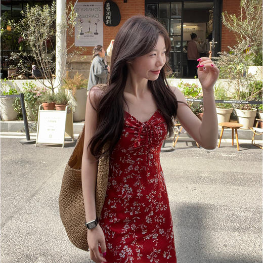 西遇碎花吊带连衣裙女夏季新款海边度假旅游收腰v领长裙SS050685 商品图3