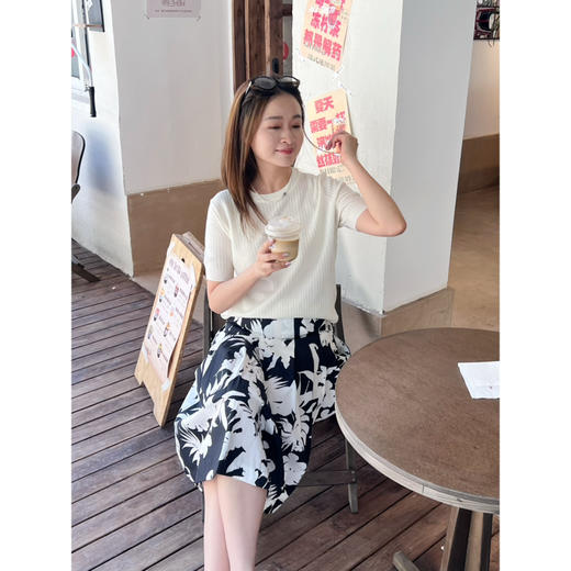 2505111    max 影子花朵印花 半裙（送腰带） 商品图5