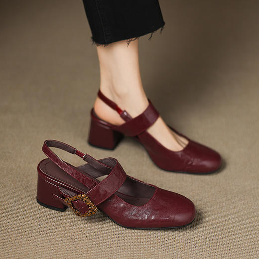 【预售5天】法式时尚百搭，粗跟高跟包头凉鞋AJ&AJ9955 商品图0