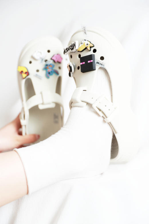 玛丽珍洞洞鞋，又甜又可爱的。显白显腿长好美好美的凉鞋C050988 商品图9