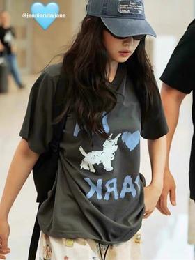 ✨韩国出口订单~● LA Park 趣味松弛!【cosAcosB修狗云柔精梳棉针织T恤】品质颜值都在线款式经典、易搭配，一直深受大众喜爱~