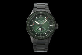 『NOOB official➕市场独家首创，没有之一』宝珀 五十寻 50寻全日历深潜器首创全陶瓷表链
1、集多功能于表盘显示（12 点钟位置的窗口显示星期和月份，以及 6 点钟位置的子表盘显示月相✔️