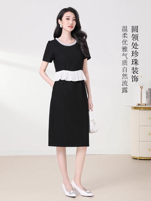 「自」全新升级【铂金会员211/天猫279/差价68】(94632)洛诗琳黑色圆领钉珠时尚撞色连衣裙女2025夏季新款气质小黑裙 商品图0