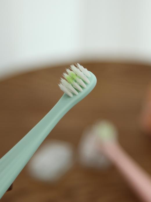 【Greennose绿鼻子】儿童牙刷（2支） 颜色随机 商品图2
